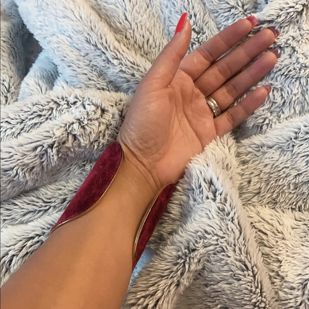 Velvet & Cross bangle - Picture 2 of 3
